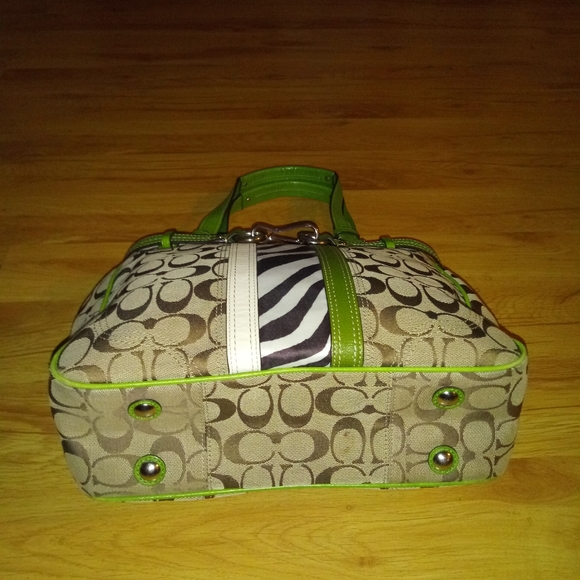 Coach shoulder bag - Picture 6 of 8